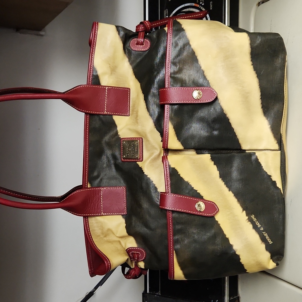 Large Dooney and Bourke tote